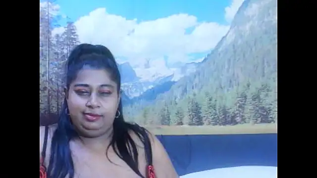 Snapshot of indianhoney694u chatting on 9, 4, 2026 indianhoney694u online show from 9, 4, 2026