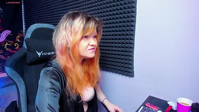 Snapshot of Nora_lovvvv chatting on 3, 10, 2025 Nora lovvvv online show from 3, 10, 2025