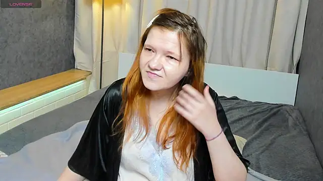 Nora lovvvv online show from 22, 10, 2025