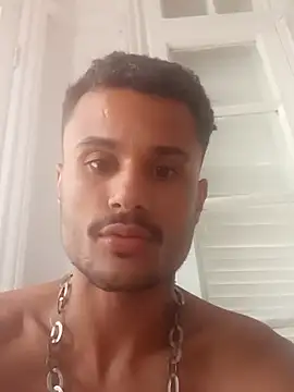 MorenoTatuado21c online show from 22, 9, 2025