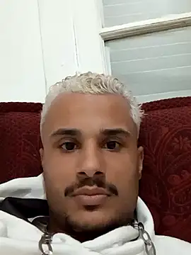 MorenoTatuado21c online show from 25, 9, 2025