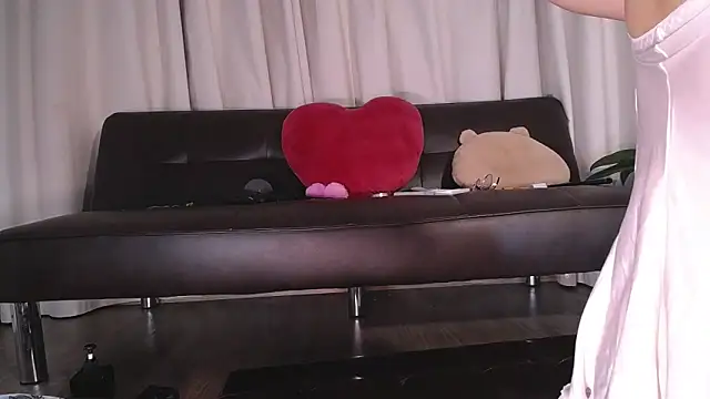 Snapshot of Liz_Hu chatting on 15, 9, 2025 Liz Hu online show from 15, 9, 2025