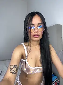 Snapshot of Melissa_coch chatting on 5, 11, 2025 Melissa coch online show from 5, 11, 2025