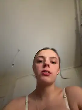 cutietootie02 online show from 10, 2, 2026