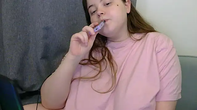 Snapshot of brattyprincessemma chatting on 25, 11, 2025 brattyprincessemma online show from 25, 11, 2025