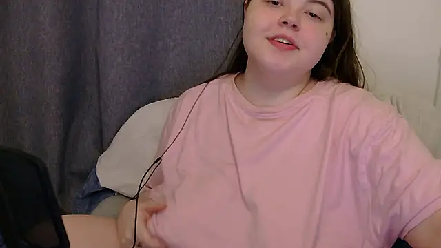 Snapshot of brattyprincessemma chatting on 14, 1, 2026 brattyprincessemma online show from 14, 1, 2026