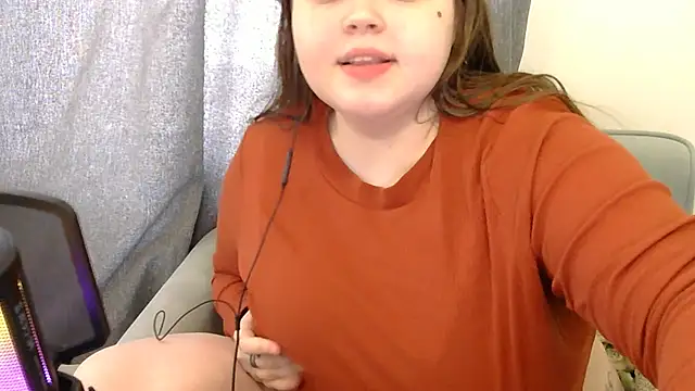 Snapshot of brattyprincessemma chatting on 2, 2, 2026 brattyprincessemma online show from 2, 2, 2026