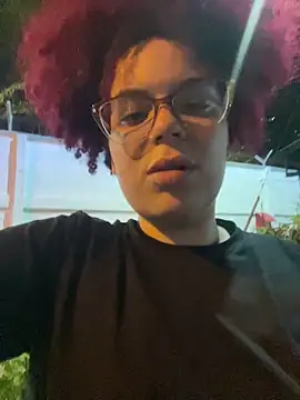 Snapshot of Enyagleam_ chatting on 3, 10, 2025 Enyagleam online show from 3, 10, 2025