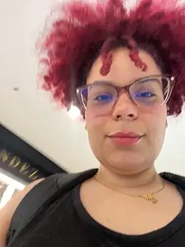 Snapshot of Enyagleam_ chatting on 12, 10, 2025 Enyagleam online show from 12, 10, 2025