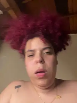 Snapshot of Enyagleam_ chatting on 18, 10, 2025 Enyagleam online show from 18, 10, 2025