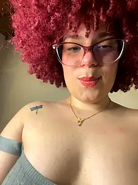 Snapshot of Enyagleam_ chatting on 23, 10, 2025 Enyagleam online show from 23, 10, 2025