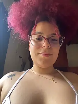 Snapshot of Enyagleam_ chatting on 14, 12, 2025 Enyagleam online show from 14, 12, 2025