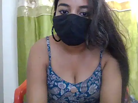 Snapshot of Little_toy_girl chatting on 15, 9, 2025 Little toy girl online show from 15, 9, 2025