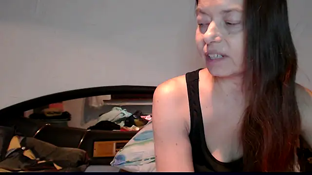 Snapshot of SexySarah177 chatting on 2, 12, 2024 SexySarah177 online show from 2, 12, 2024