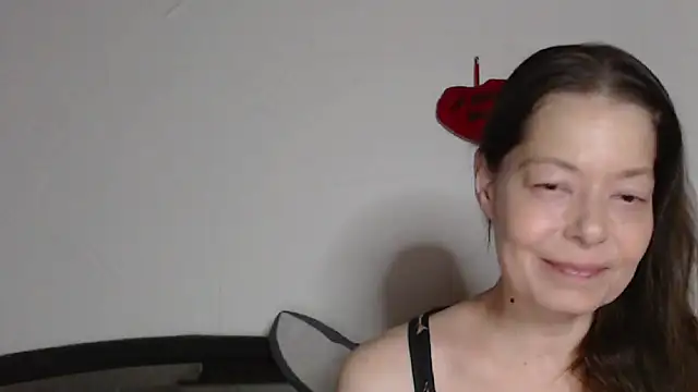 Snapshot of SexySarah177 chatting on 24, 3, 2026 SexySarah177 online show from 24, 3, 2026