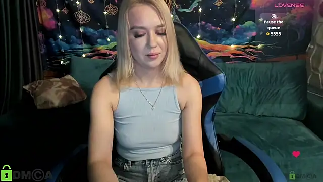 CrystalGirl99 online show from 2, 3, 2026