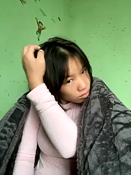 Snapshot of QueenLink chatting on 22, 11, 2025 QueenLink online show from 22, 11, 2025