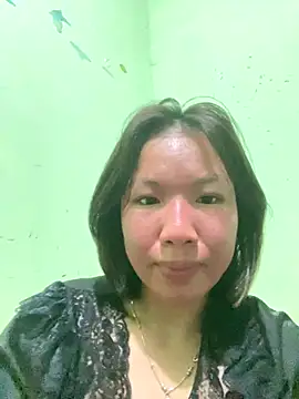 Snapshot of QueenLink chatting on 13, 12, 2025 QueenLink online show from 13, 12, 2025