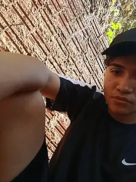 Snapshot of novinho_safado__ chatting on 6, 3, 2026 novinho safado online show from 6, 3, 2026