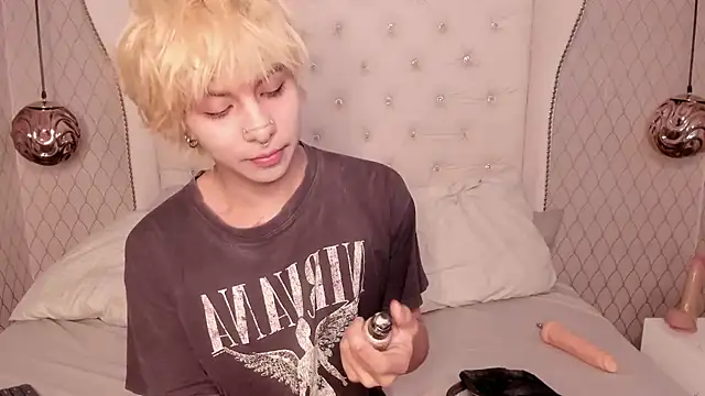 Snapshot of OliIverr22 chatting on 18, 10, 2025 OliIverr22 online show from 18, 10, 2025