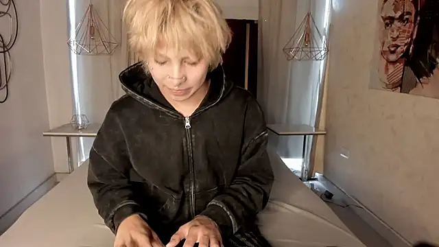 Snapshot of OliIverr22 chatting on 25, 11, 2025 OliIverr22 online show from 25, 11, 2025