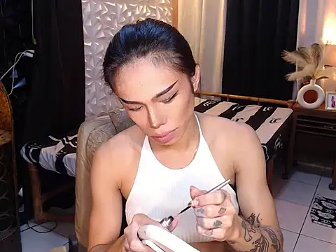 WILDROXIE online show from 6, 10, 2025