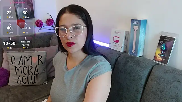 Snapshot of Alana_steel_1 chatting on 23, 4, 2026 Alana steel 1 online show from 23, 4, 2026