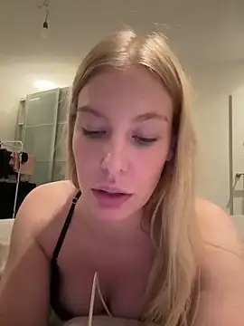 Chloemillerrxx online show from 11, 11, 2025