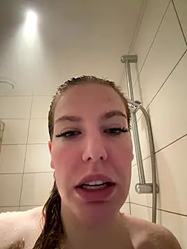 Chloemillerrxx online show from 23, 11, 2025