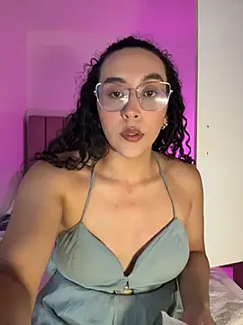 alehia cute online show from 26, 4, 2026