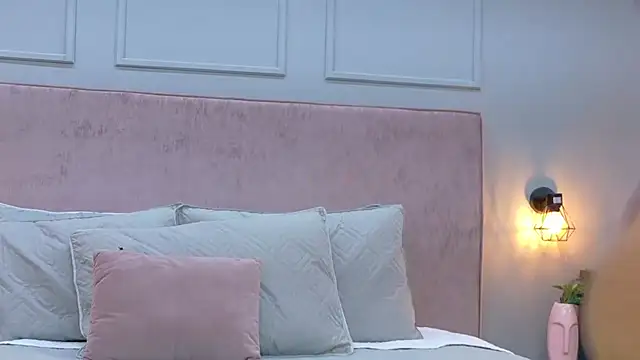 Snapshot of Camila_Hill_ chatting on 10, 2, 2026 Camila Hill online show from 10, 2, 2026