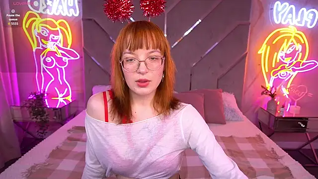 Snapshot of Pixie_Peachh chatting on 19, 12, 2025 Pixie Peachh online show from 19, 12, 2025