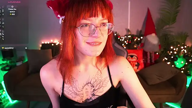 Snapshot of Pixie_Peachh chatting on 5, 1, 2026 Pixie Peachh online show from 5, 1, 2026