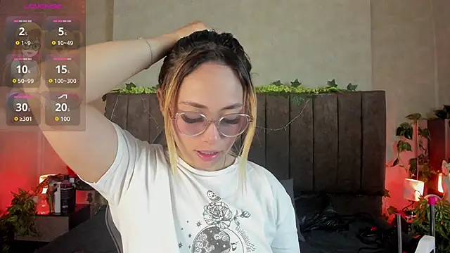 LanaMills  online show from 23, 3, 2026