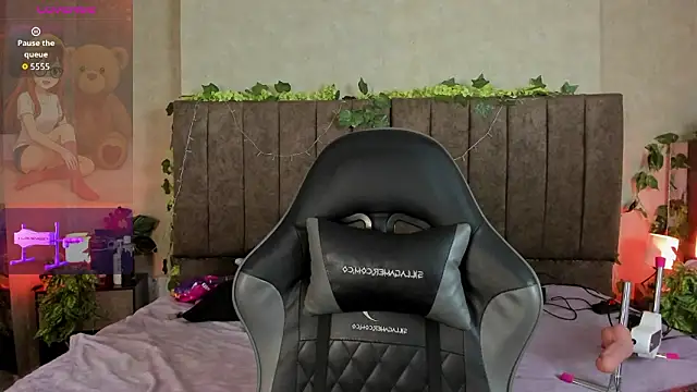 LanaMills  online show from 30, 3, 2026