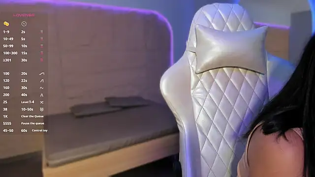 HannahMontgomery online show from 8, 1, 2026