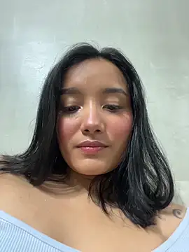 HannahMontgomery online show from 8, 3, 2026