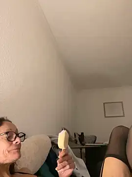 Chris06d22xh online show from 18, 9, 2025