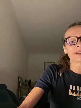 Chris06d22xh online show from 23, 9, 2025