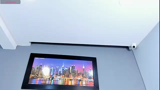 Snapshot of CharlotteCottin chatting on 27, 5, 2026 CharlotteCottin online show from 27, 5, 2026