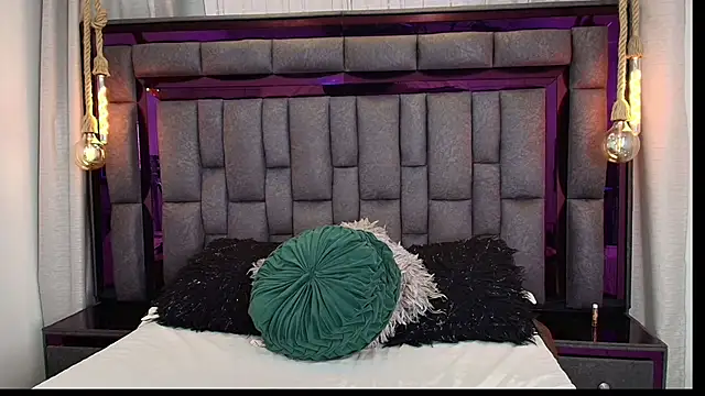 Snapshot of GiorgineTaylor chatting on 14, 11, 2025 GiorgineTaylor online show from 14, 11, 2025