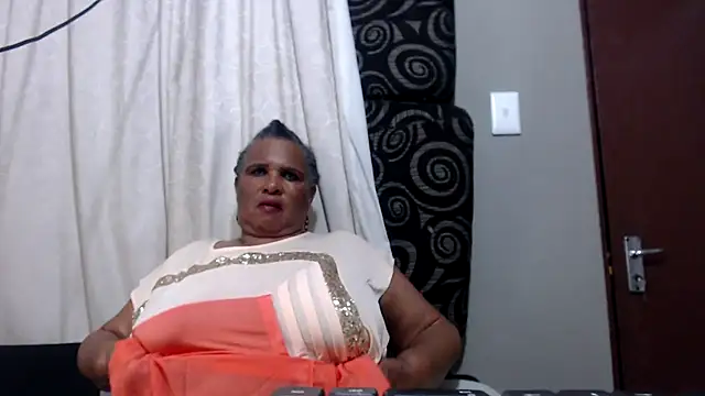 Snapshot of GrandBustyMelon chatting on 3, 12, 2025 GrandBustyMelon online show from 3, 12, 2025