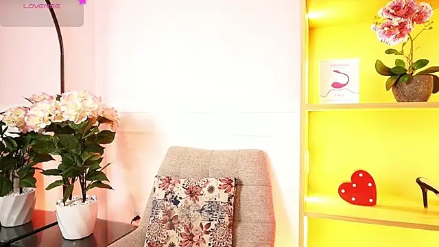 MilaCrave online show from 21, 2, 2026