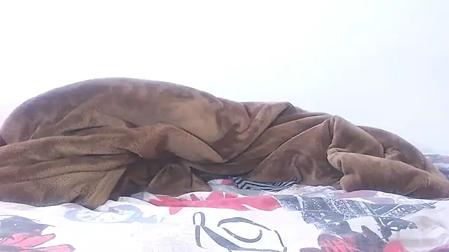 Snapshot of TALLHORNYBEAR chatting on 17, 9, 2025 TALLHORNYBEAR online show from 17, 9, 2025