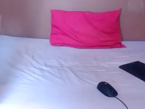 Snapshot of TALLHORNYBEAR chatting on 25, 9, 2025 TALLHORNYBEAR online show from 25, 9, 2025