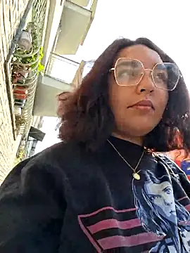 Snapshot of LadySophia03 chatting on 9, 10, 2025 LadySophia03 online show from 9, 10, 2025