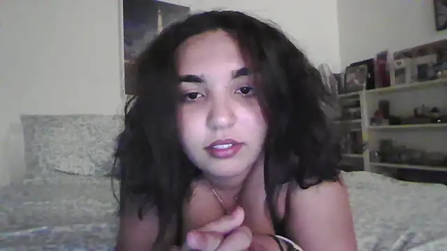 Snapshot of LadySophia03 chatting on 2, 12, 2025 LadySophia03 online show from 2, 12, 2025