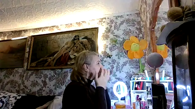 LustyyX online show from 18, 12, 2025