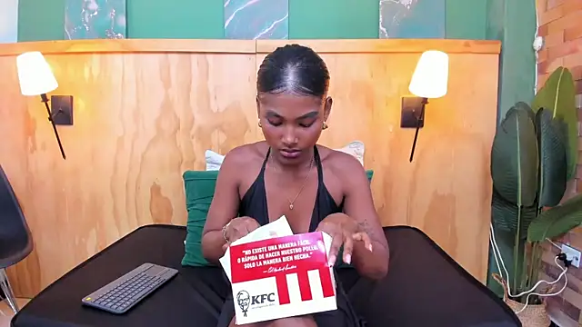 halleylorens online show from 25, 2, 2026