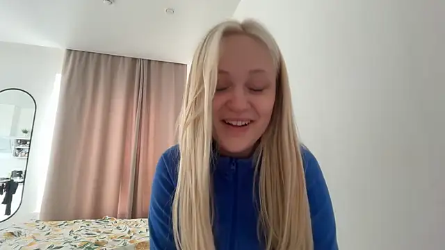 Snapshot of HeyMonkey_ chatting on 2, 5, 2026 HeyMonkey online show from 2, 5, 2026